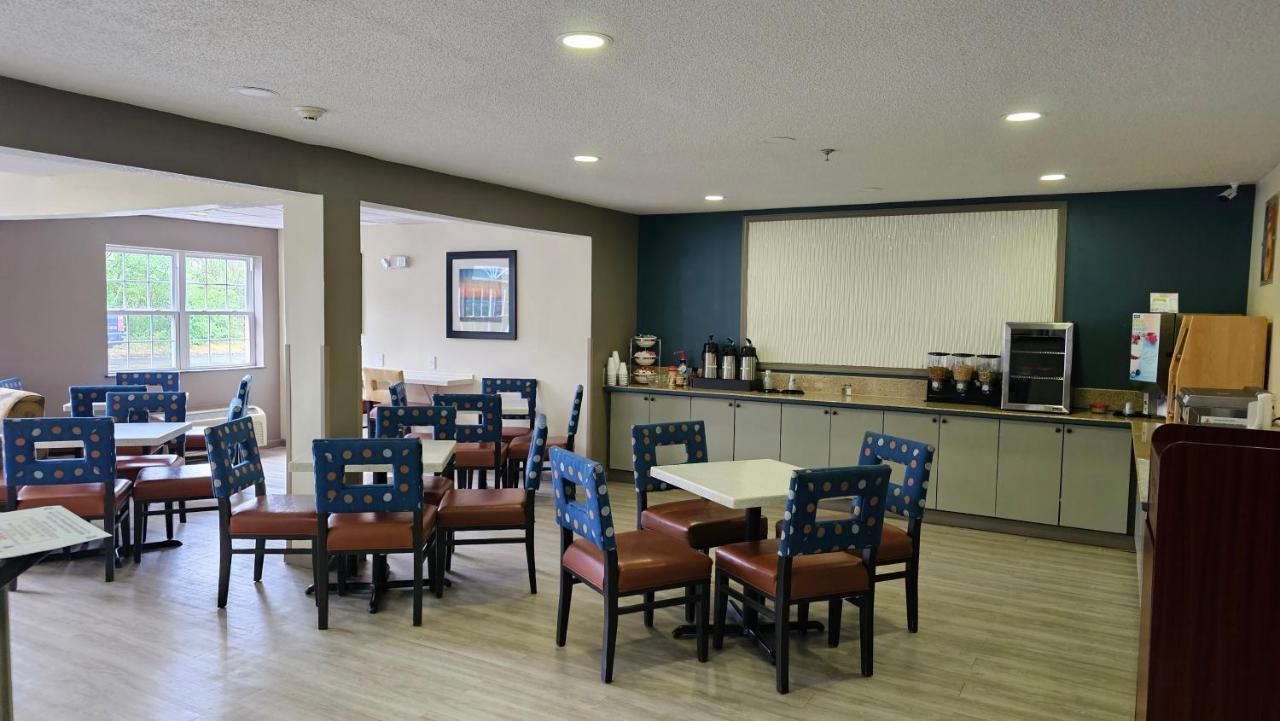 Mj Inn And Suites Marienville Екстер'єр фото